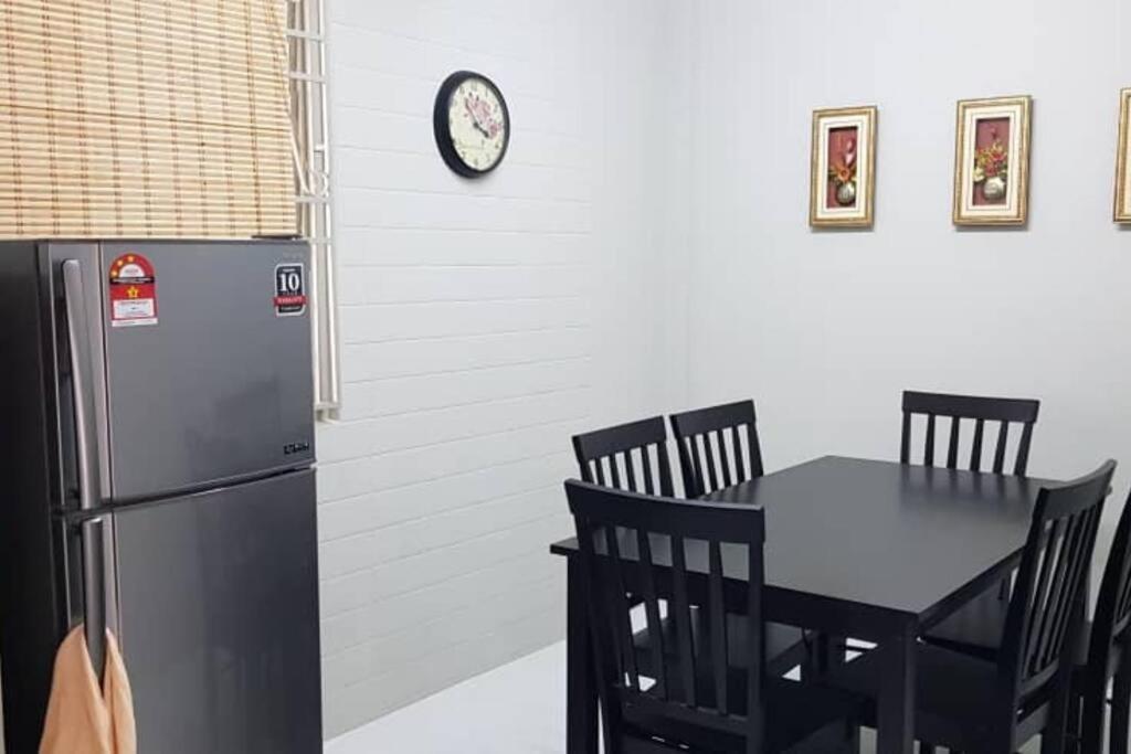 J & I Homestay Sibu Exterior foto
